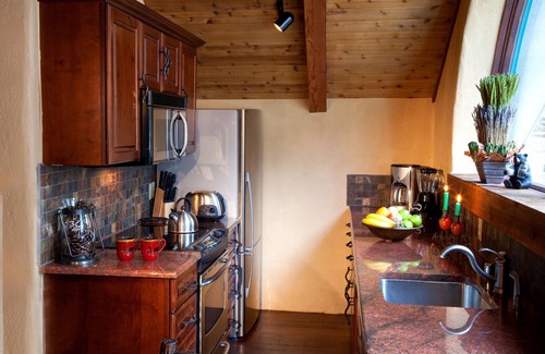 Taos Ski Valley Apartment | Alpine Village Suites