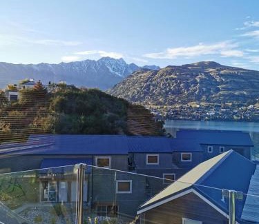 Queenstown Apartment | Alpine Village Views