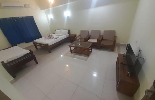 Thiruparankundram Hotel | Alps Residency