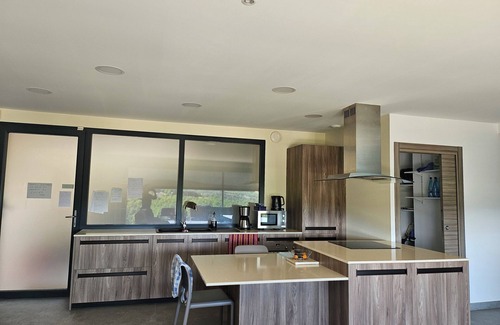 Pont-Eveque Apartment | Alps view apartment