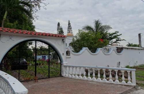Los Cobanos House | Alquilo Casa en Residencial Villas de Salinitas Colinda con Hotel Decameron, con Piscina y Preciosa Playa Los Cóbanos famosa por sus Arrecifes de Coral y Avistamientos de Ballenas, y Otras Bonitas Playas, a 12 kilómetros