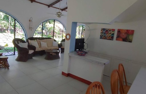 Los Cobanos House | Alquilo Casa en Residencial Villas de Salinitas Colinda con Hotel Decameron, con Piscina y Preciosa Playa Los Cóbanos famosa por sus Arrecifes de Coral y Avistamientos de Ballenas, y Otras Bonitas Playas, a 12 kilómetros