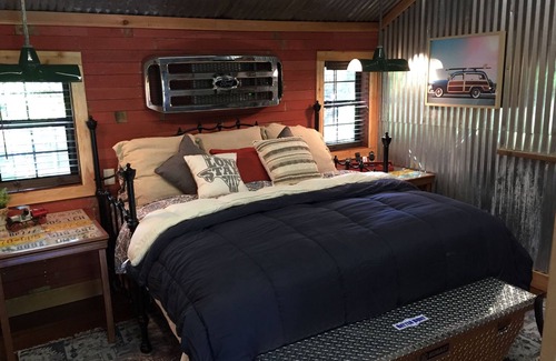 Harlandale House | Al’s Auto Attic - Long Term Rental Discount Available