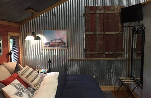 Harlandale House | Al’s Auto Attic - Long Term Rental Discount Available