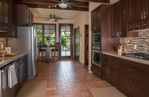 Bordeaux Mountain House | Alta Vista - Mint condition property- 50 mile views!