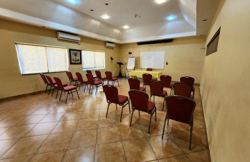 Montego Bay Hotel | Altamont West Hotel