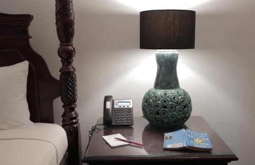 Montego Bay Hotel | Altamont West Hotel