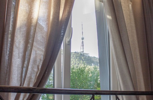 Tbilisi City Centre Apartment | Altbau Apartment in Old Tbilisi #Three Bedroom