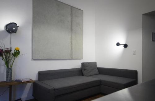 Prenzlauer Berg Apartment | Altbauwohnung mit 3 Bädern (PB6)