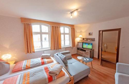 Furstlich Drehna House | Alte Schule Café und Pension