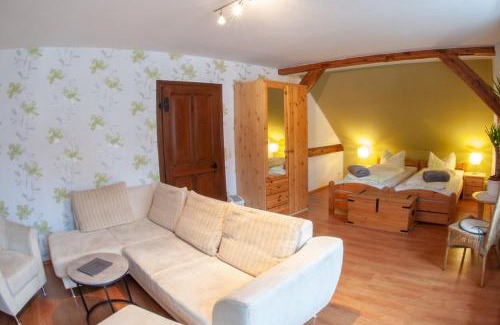 Furstlich Drehna House | Alte Schule Café und Pension