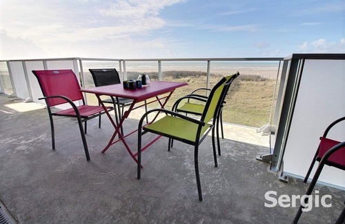Berck-sur-Mer Apartment | ALTEIA C26 : Beautiful T3 sea view, direct access to the beach
