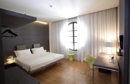 Barge Hotel | Alter Hotel