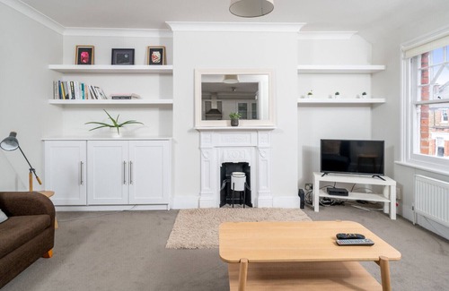 Fortune Green Apartment | ALTIDO Charming 1-bed flat near Hampstead Heath