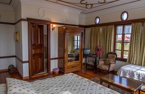 Altinoluk Bed & Breakfast | Altin Cesmeli Konak