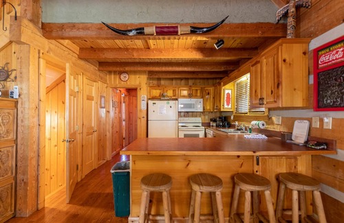Seven Devils Cabin | Altitude Adjustment - Seven Devils cabin with Hot Tub, Pet Friendly, Fireplace