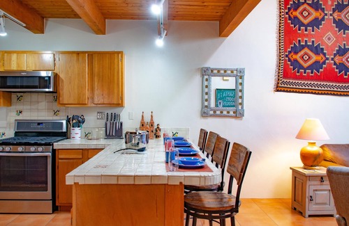 Downtown Santa Fe House | Alto Adventures - Walk to the Plaza