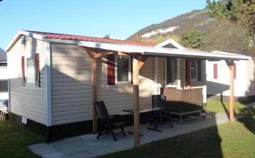 Schupberg House | Altogold Swiss Holidays At Manor Farm 5*