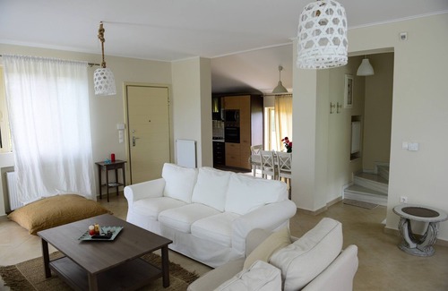 Trifylia Villa | Altrosa Villa with Private Pool