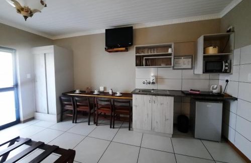Upington House | Alucarni Guest House with solar energy