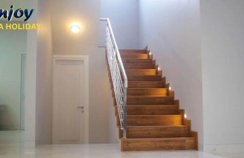 Cipanas House | Alulu Luxury Residence - Three Bedroom Villa