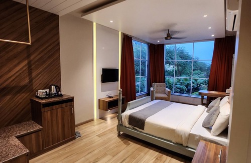 Alwar Hotel | Alwar Vanyaevilas