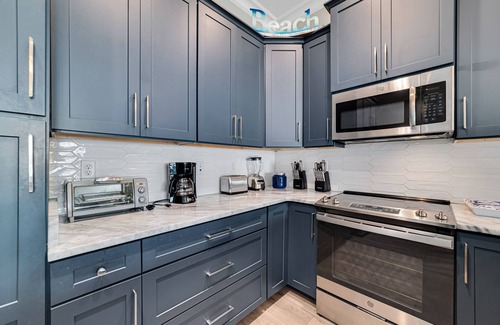 Gulf Shores House | Always Beachin - For the beach and lagoon lover, this location is ideal!