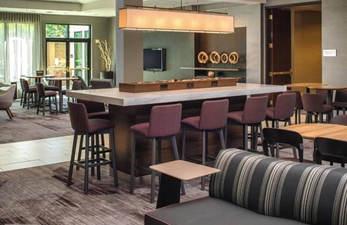 Federal Way House | Always looking ahead at our hotel in Federal Way, WA