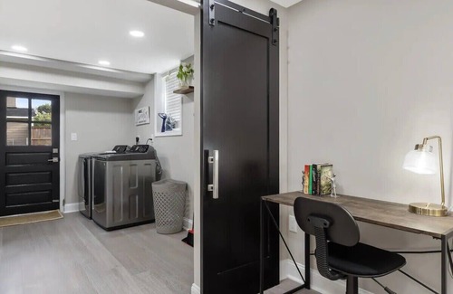 Groveton House | ALX Getaway Near Old Town & METRO Rail Station