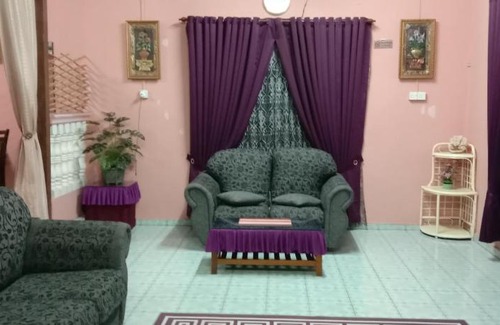 Paya Besar House | Alyanis Homestay Bajet Kuantan