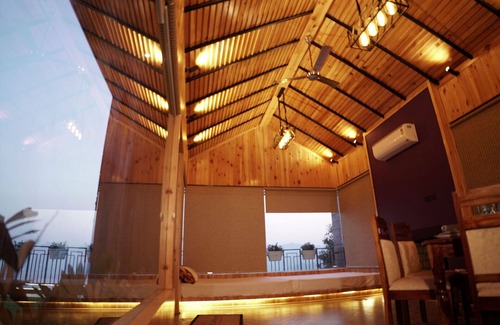 Bhimtal Villa | Amã Stays & Trails Whispering Pines, Bhimtal