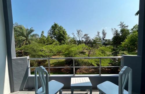 Chakphong Hotel | AM Heritage Room