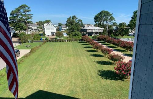Sandbridge House | Am I Dreaming