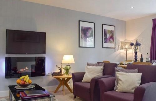 Killin House | Am Tighndhuin