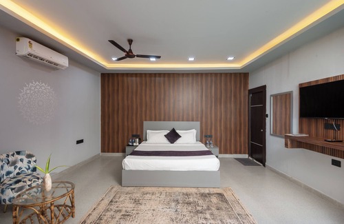 Ashvem Hotel | Amadi Beach Front Resort