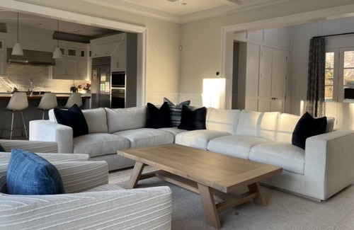 Amagansett Lanes House | Amagansett Lanes Stunner - Walk to beach and town!