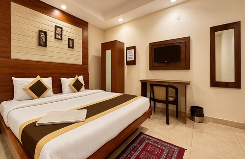 Vasundhara Hotel | Amaira Hotels & Banquets (Near Vaishali Metro Station)