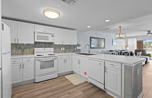 Fort Walton Beach - Destin Condo | Amalfi Coast 118B - Community Pool, Fitness Facility, Gulf Views, Miramar Beach!