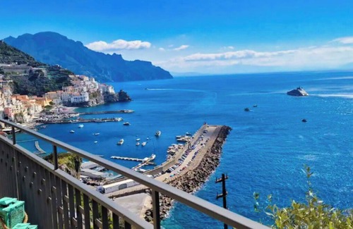 Pogerola Villa | Amalfi Detached Seafront Villa 🏡 Solarium ☀️ Terrace/BBQ ❤️ Walk to Beach 🏖️
