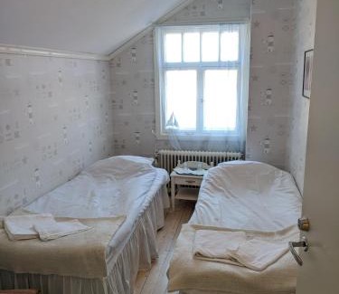 Lemland Bed & Breakfast | Amalia