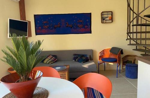 Montlouis-sur-Loire Apartment | Amalouyse Gîte de charme duplex 4 personnes en bord de Loire