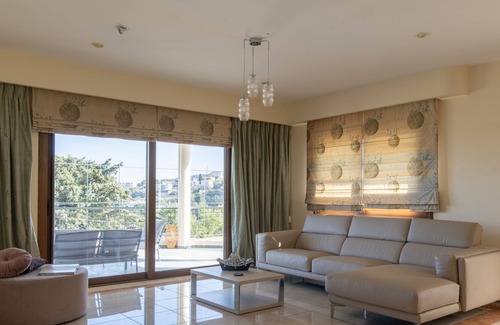 Asgourou Villa | Amaltheia Villa