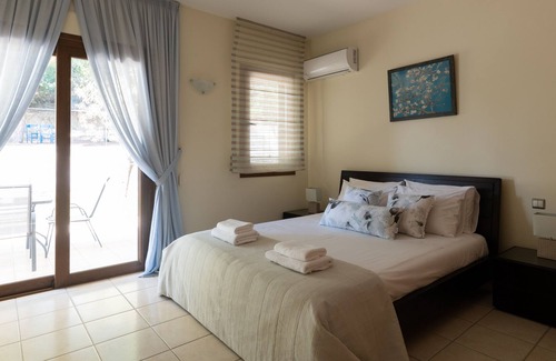Asgourou Villa | Amaltheia Villa