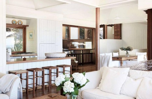 Palm Beach House | Amandalu - Direct Beachfront