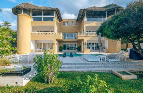 Watamu Villa | Amani Beachfront 5 Bed Villa by YourHost, Watamu