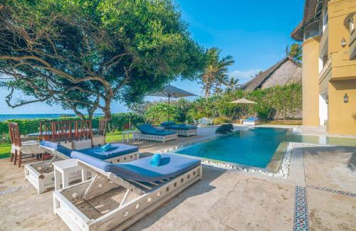Watamu Villa | Amani Beachfront 5 Bed Villa by YourHost, Watamu