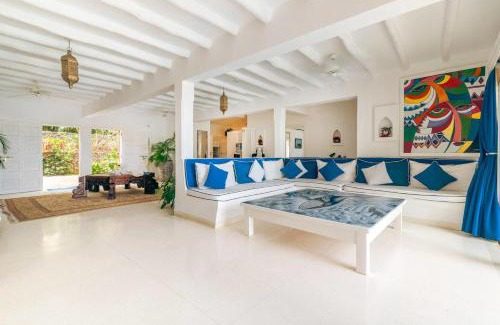 Watamu Villa | Amani Beachfront 5 Bed Villa by YourHost, Watamu