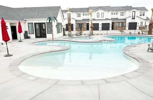 Washington Fields Condo | 🐟 Amante Del Mar 🐟 - Ocean Lovers Dream | POOL IS OPEN!!!
