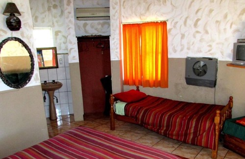 Thorny Bush Game Reserve Cabin | Amanzimlotzi Riverside Bush Camp