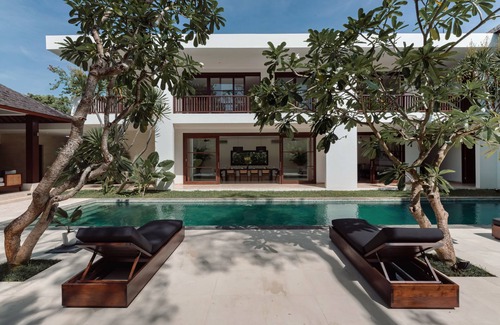 Petitenget Villa | Amara Pradi | 4BR Colonial Style Villa, Seminyak